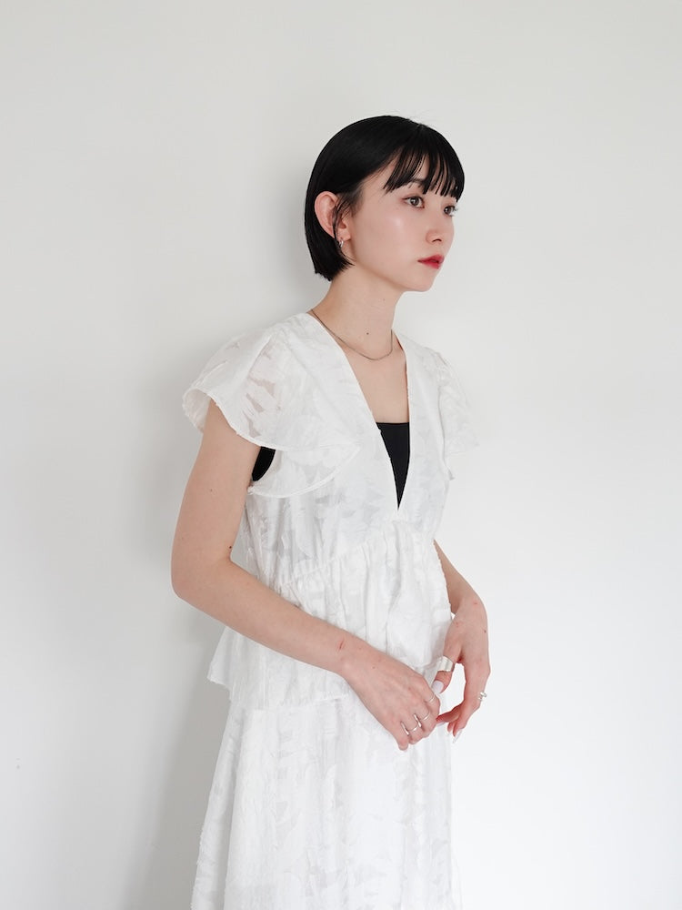 モデル身長：162cm / カラー：White