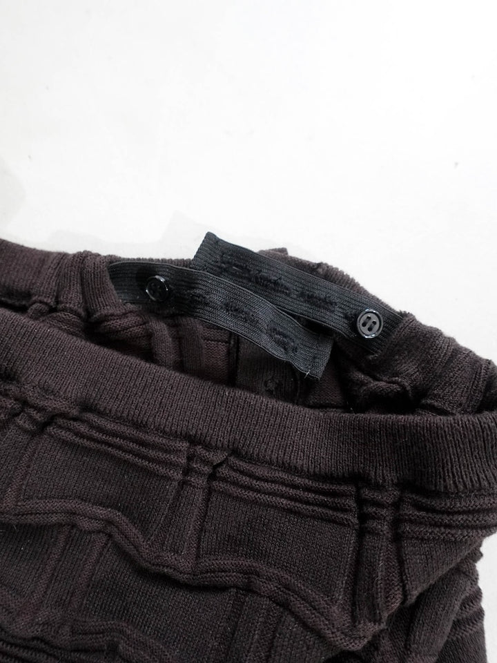 裾は調節可能なゴム仕様で ビスチェとしても着用可能