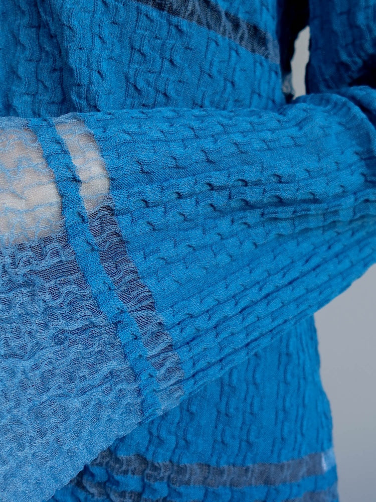 モデル身長：157cm / カラー：Blue