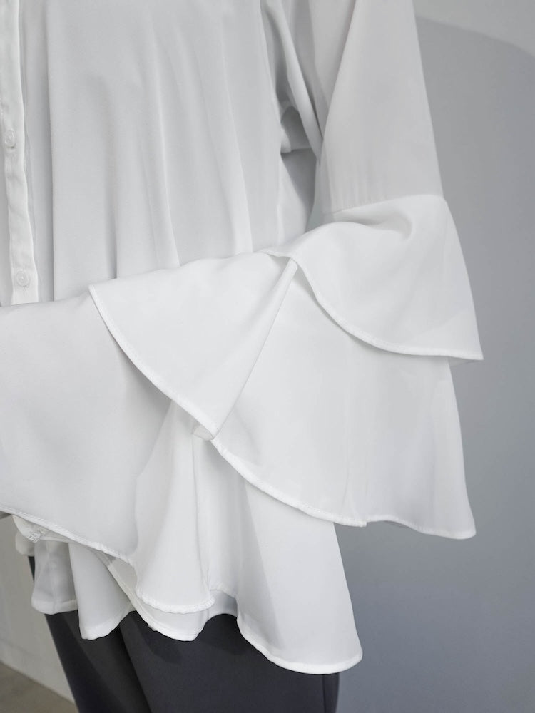 モデル身長：157cm / カラー：White