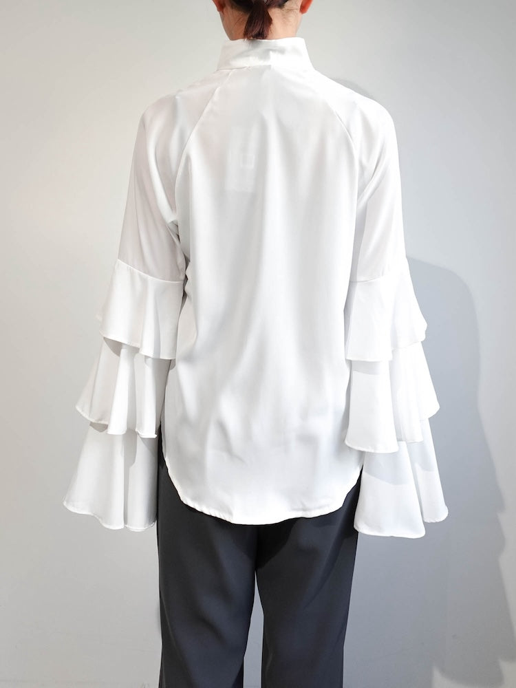 モデル身長：157cm / カラー：White