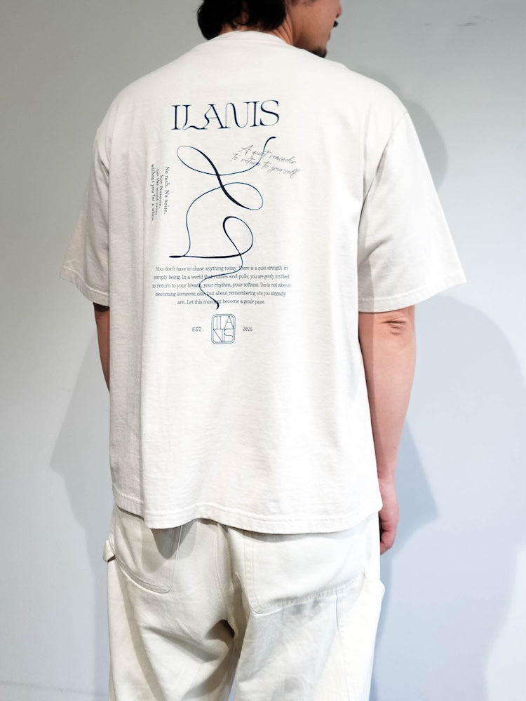 メンズモデル身長：176cm / カラー：Beige / 着用サイズ：F