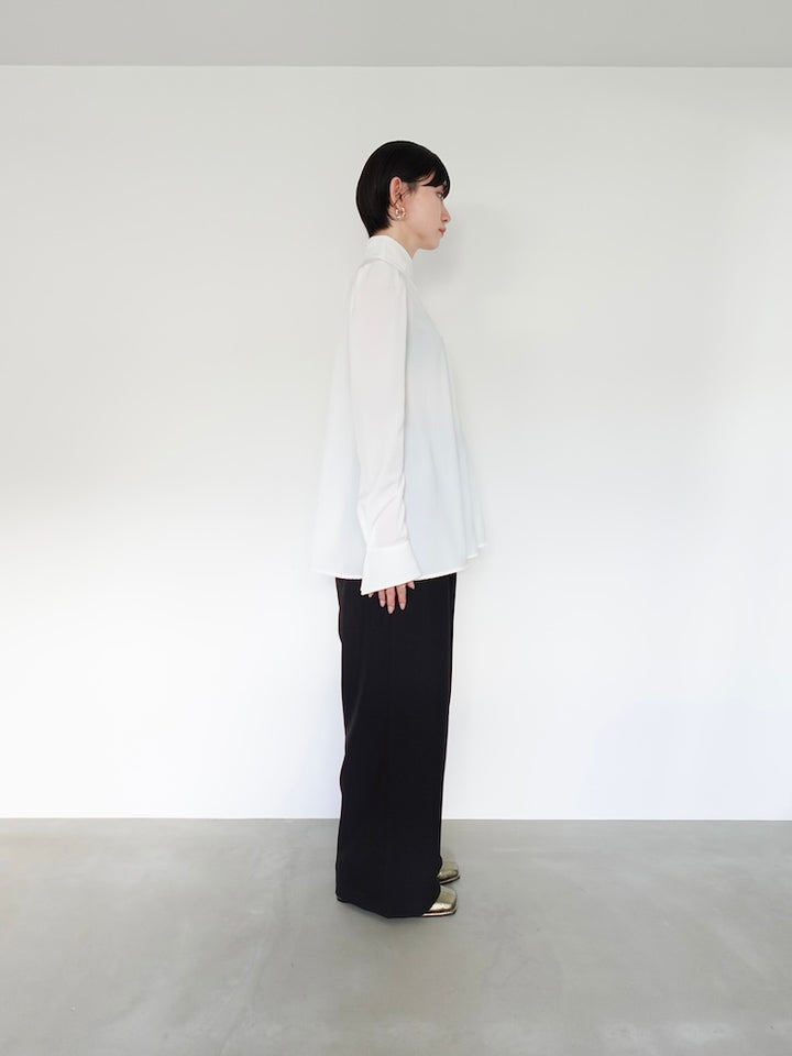 モデル身長：162cm / カラー：White