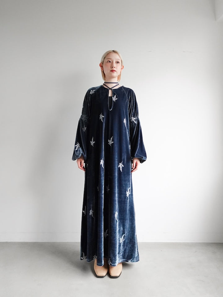 モデル身長：153cm / カラー：GrayBlue