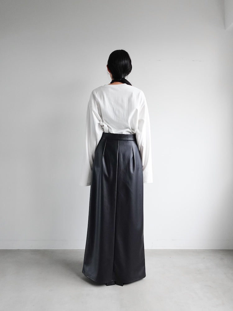 モデル身長：158cm / カラー：White Pixely