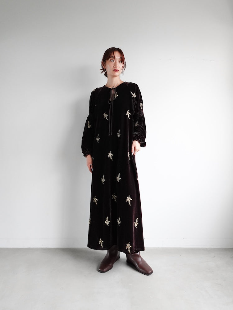marte ベロア Sleeve Dress Velour Embroidery Shirring Sleeve Dress｜結婚式やお呼ばれドレス