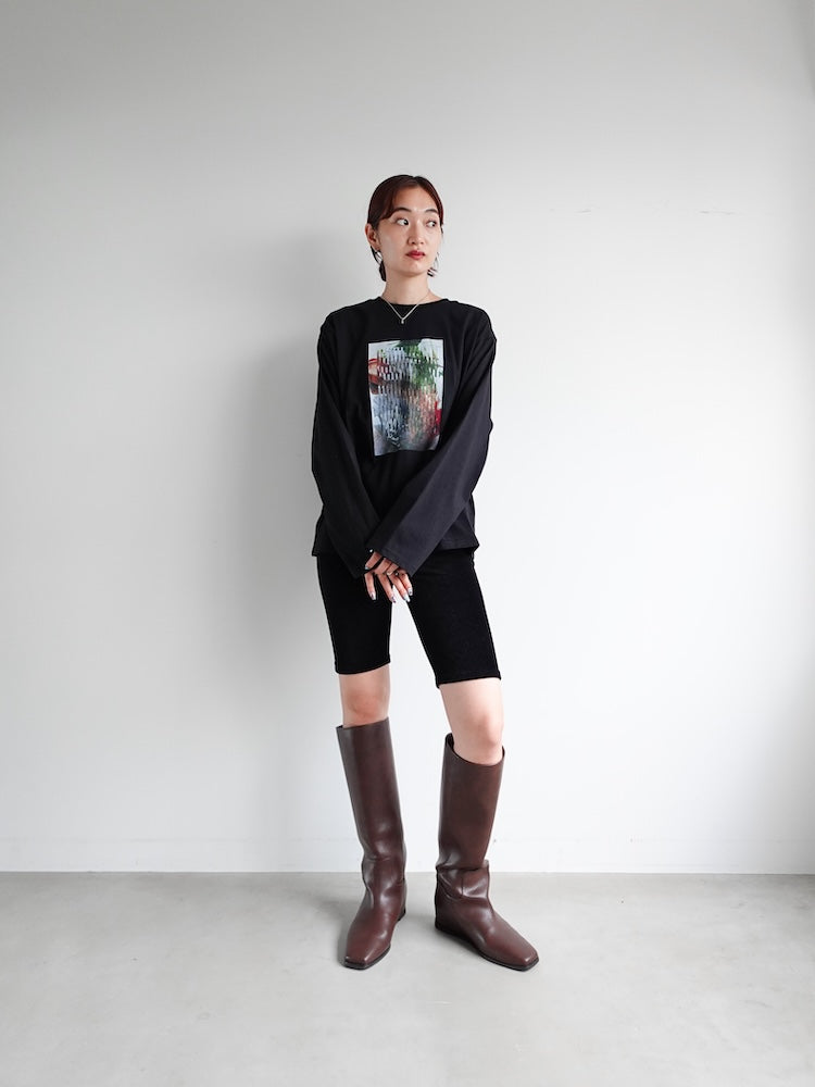 モデル身長：168cm / カラー：Black Stripes