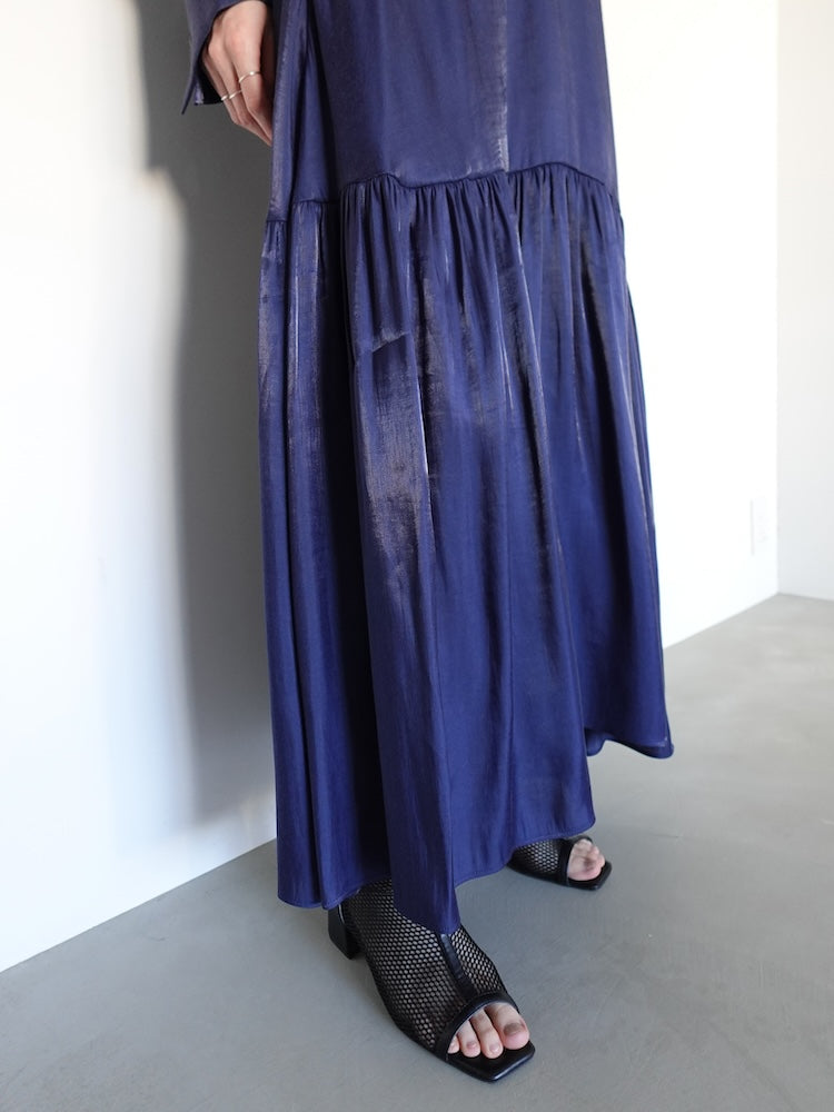 モデル身長：162cm / カラー：Navy