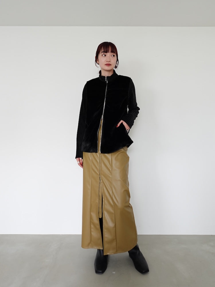 モデル身長：168cm / Belt Design Zip Skirt Mサイズ着用