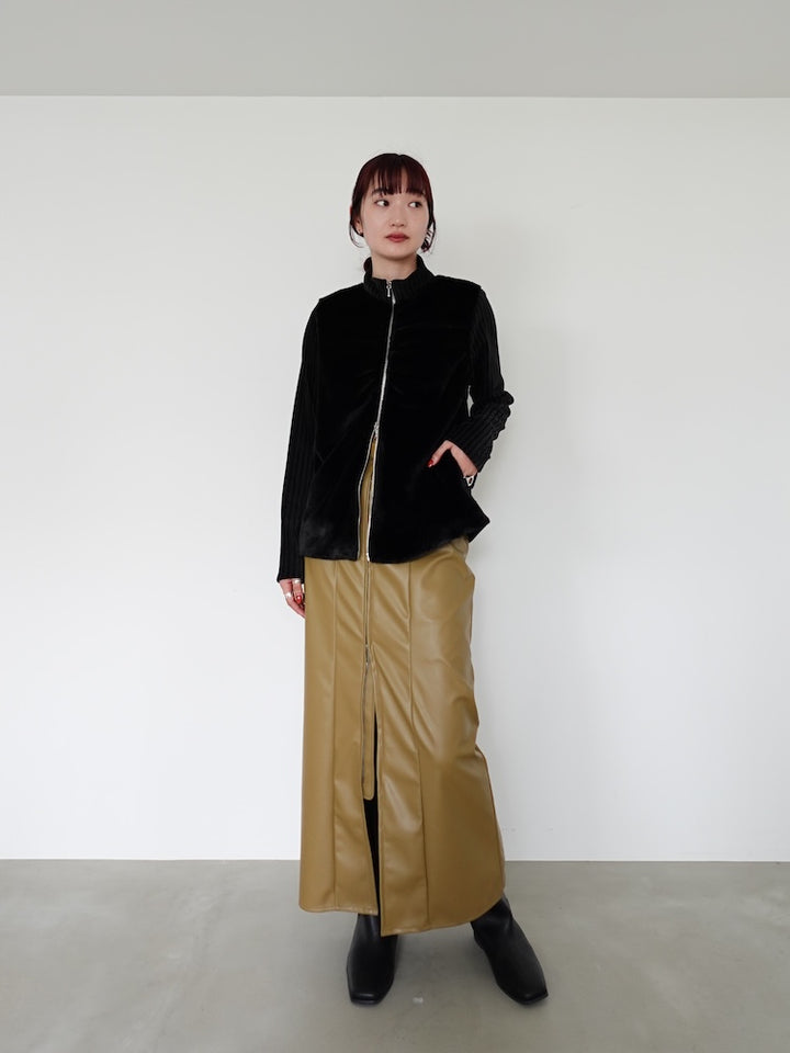 モデル身長：168cm / Belt Design Zip Skirt Mサイズ着用