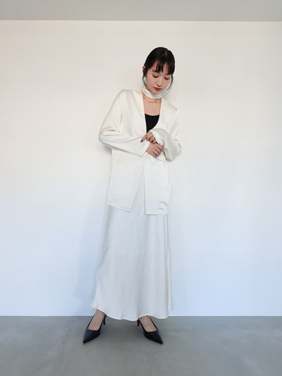 モデル身長：168cm / カラー：OffWhite / モデル着用サイズ：Mサイズ