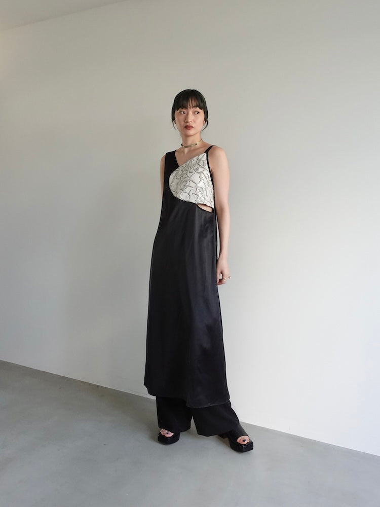 Curve Asymmetry Dress｜カーブアシンメトリードレス – MARTE