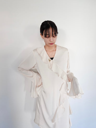 モデル身長：158cm / カラー：OffWhite