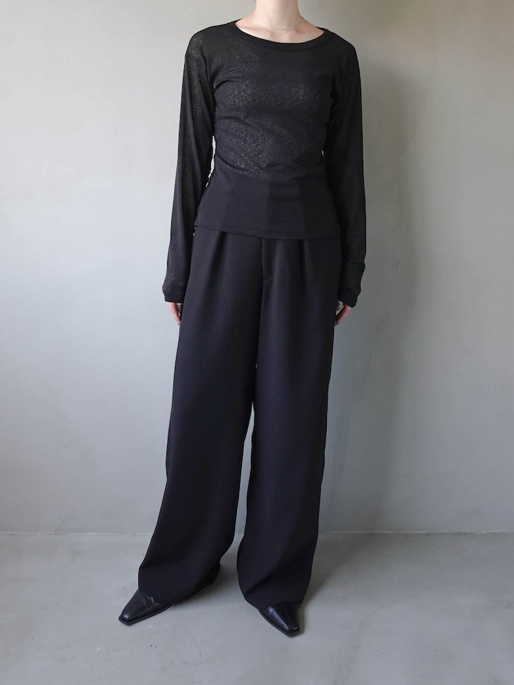 モデル身長：162cm / カラー：Black