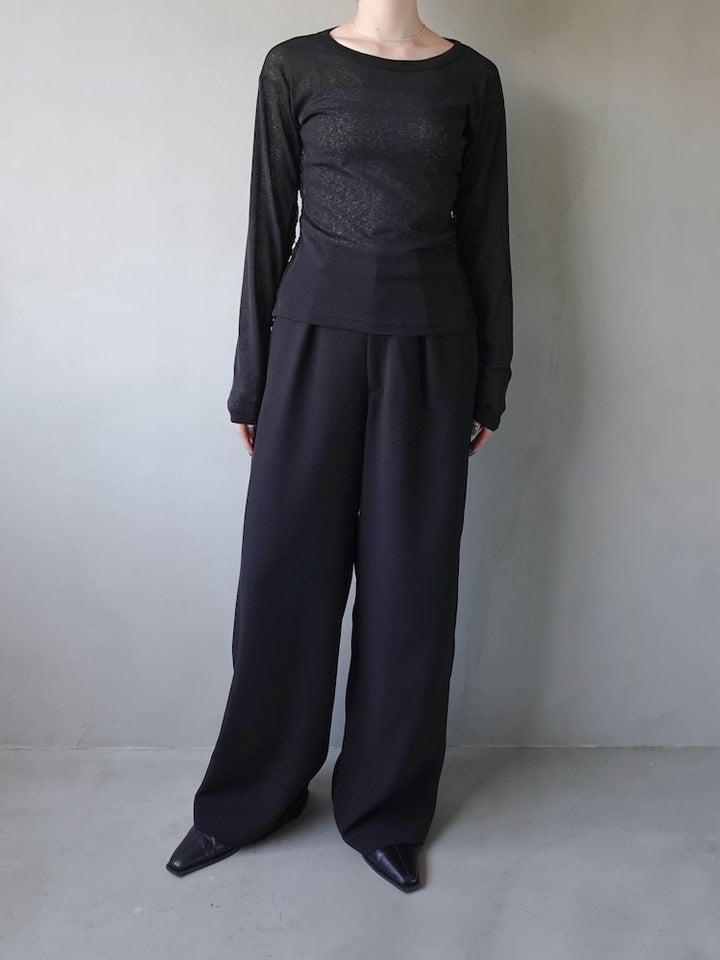 モデル身長：162cm / カラー：Black