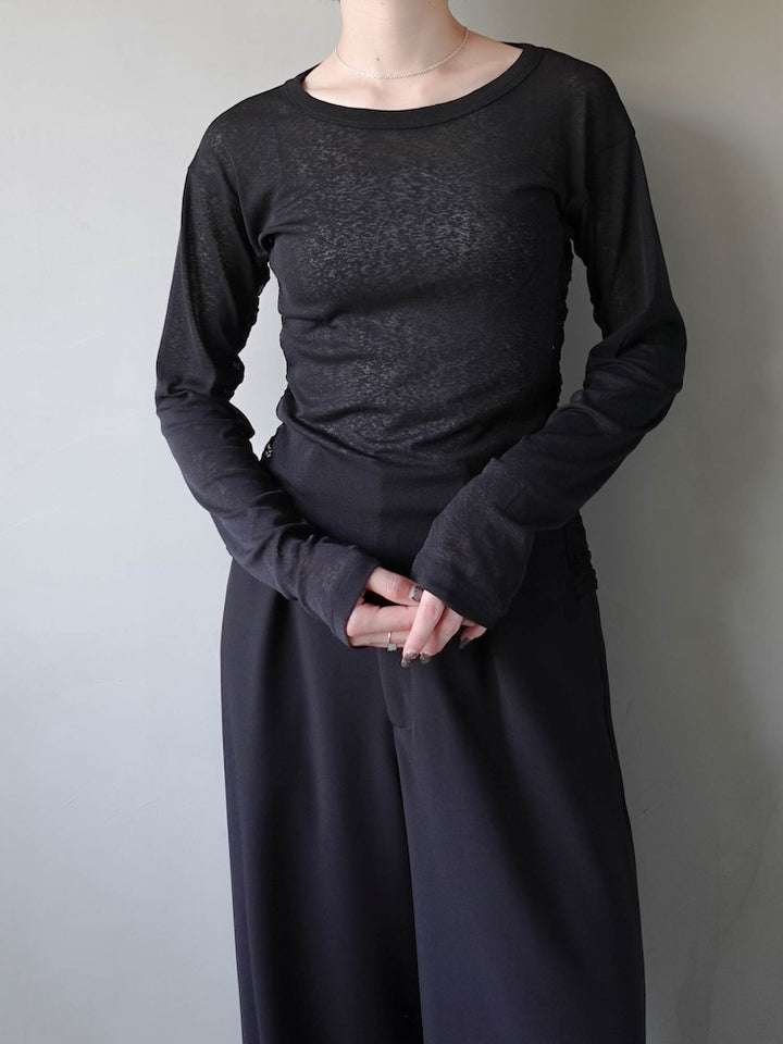 モデル身長：162cm / カラー：Black