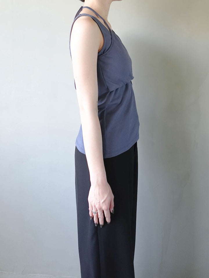 モデル身長：162cm / カラー：Blue
