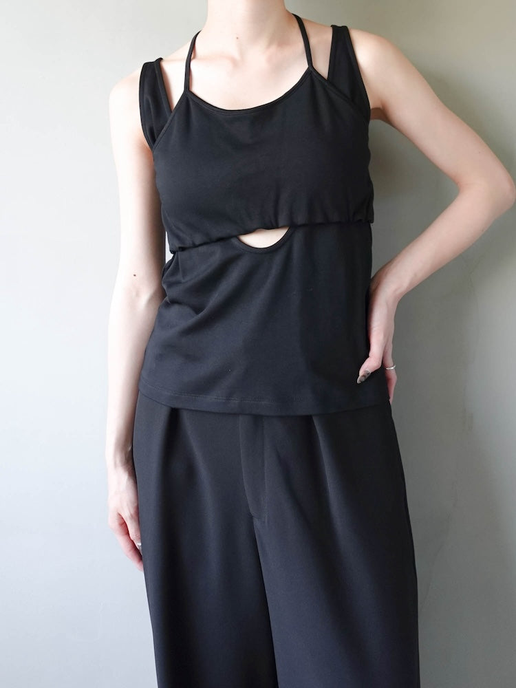モデル身長：162cm / カラー：Black