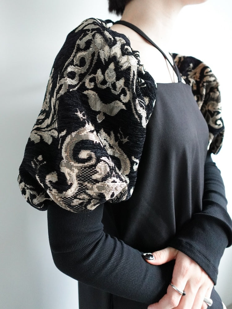 モデル身長：162cm / カラー：Black