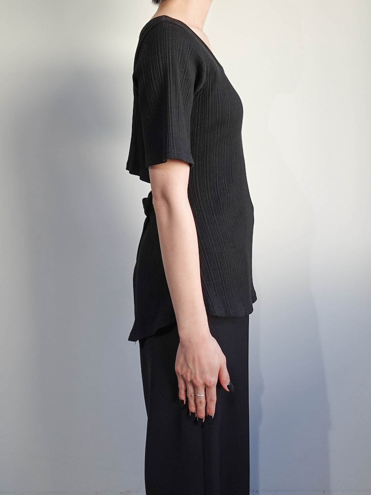 モデル身長：162cm / カラー：Black