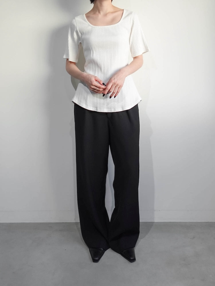 モデル身長：162cm / カラー：Ivory