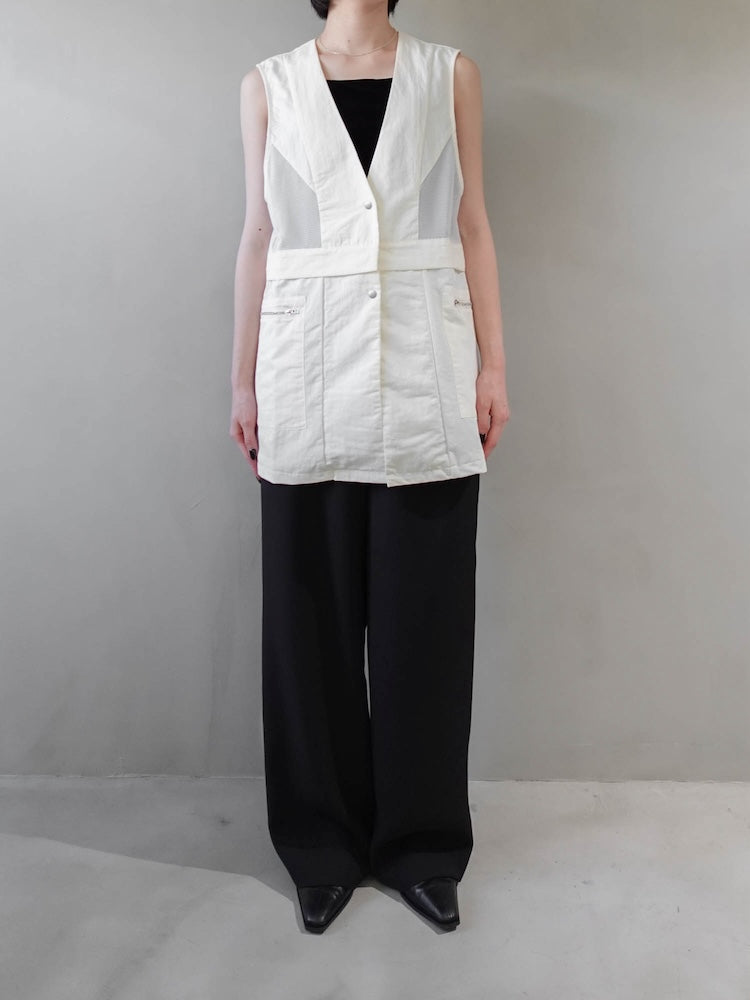 モデル身長：162cm / カラー：Ivory
