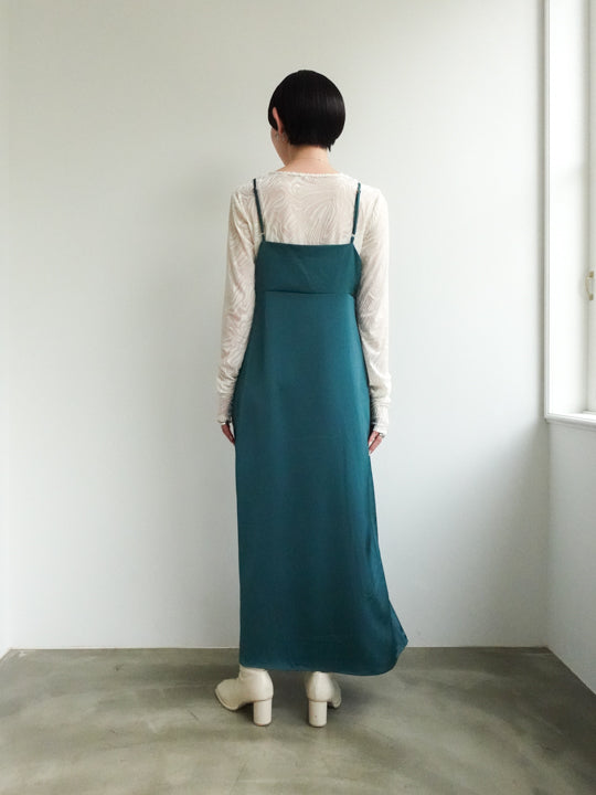 モデル身長：162cm / カラー：Green