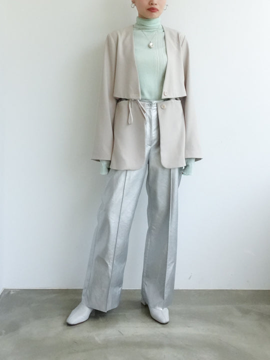 モデル身長：163cm / カラー：GrayBeige