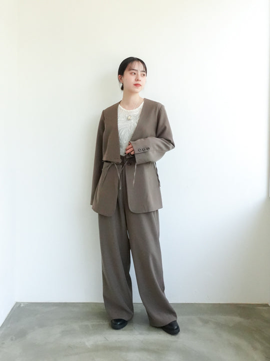 モデル身長：162cm / カラー：Brown