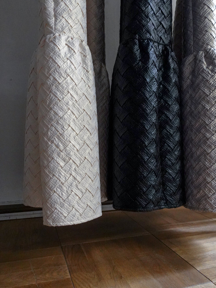 Smocking Design Dress｜ボリュームAラインワンピース – MARTE 