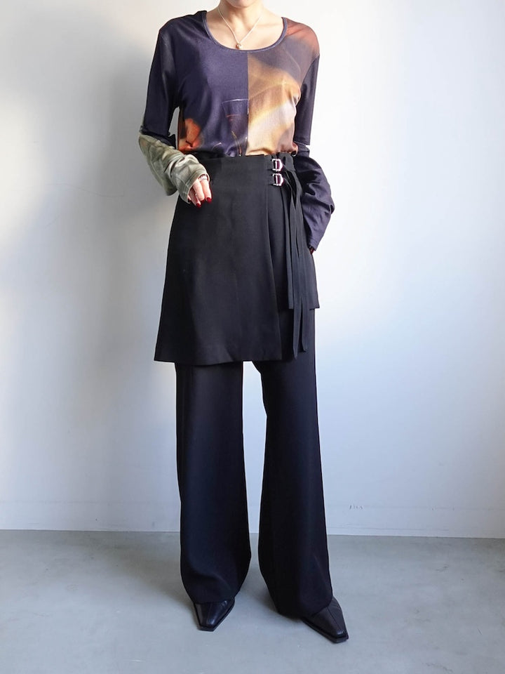  モデル身長：158cm / カラー：Black