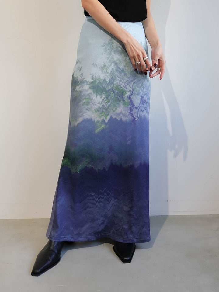 モデル身長：158cm / カラー：01 Lake