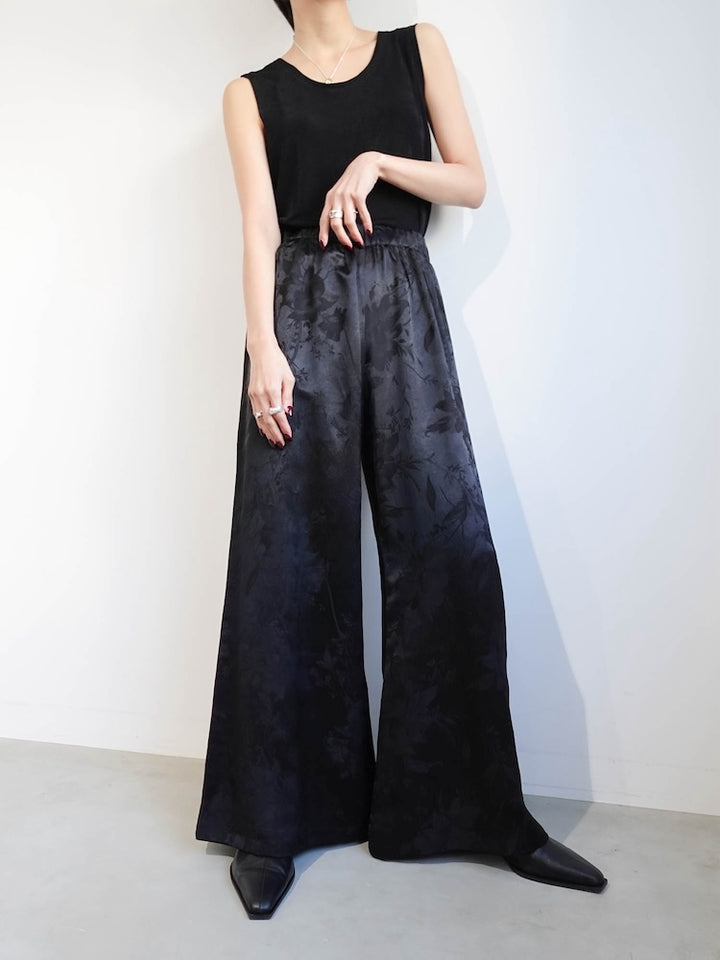 モデル身長：158cm / カラー：Black