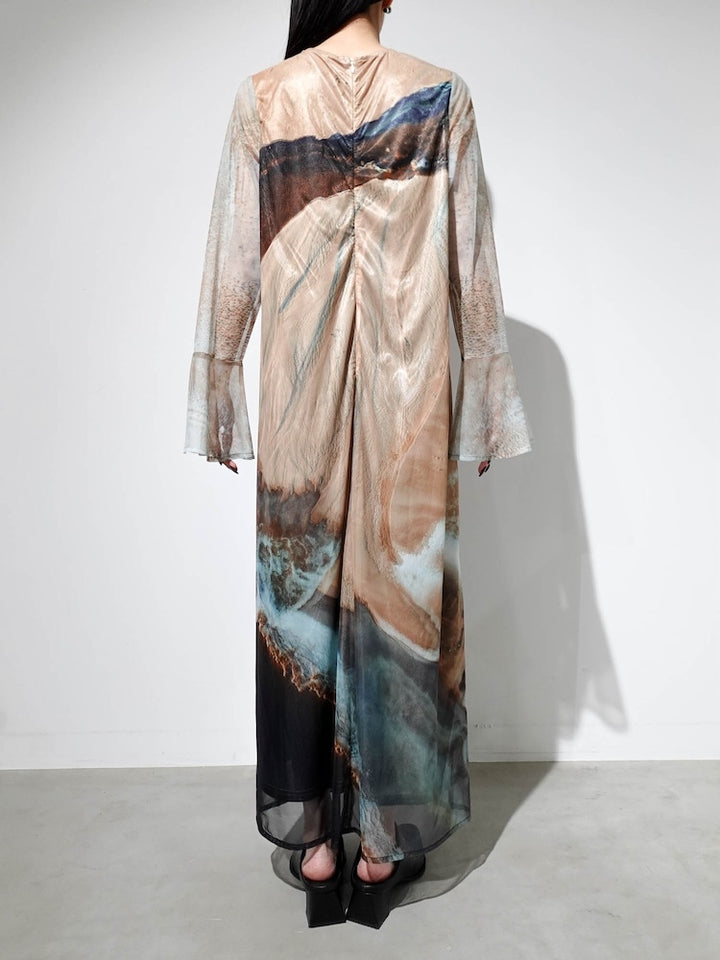 モデル身長：158cm / カラー：Beige