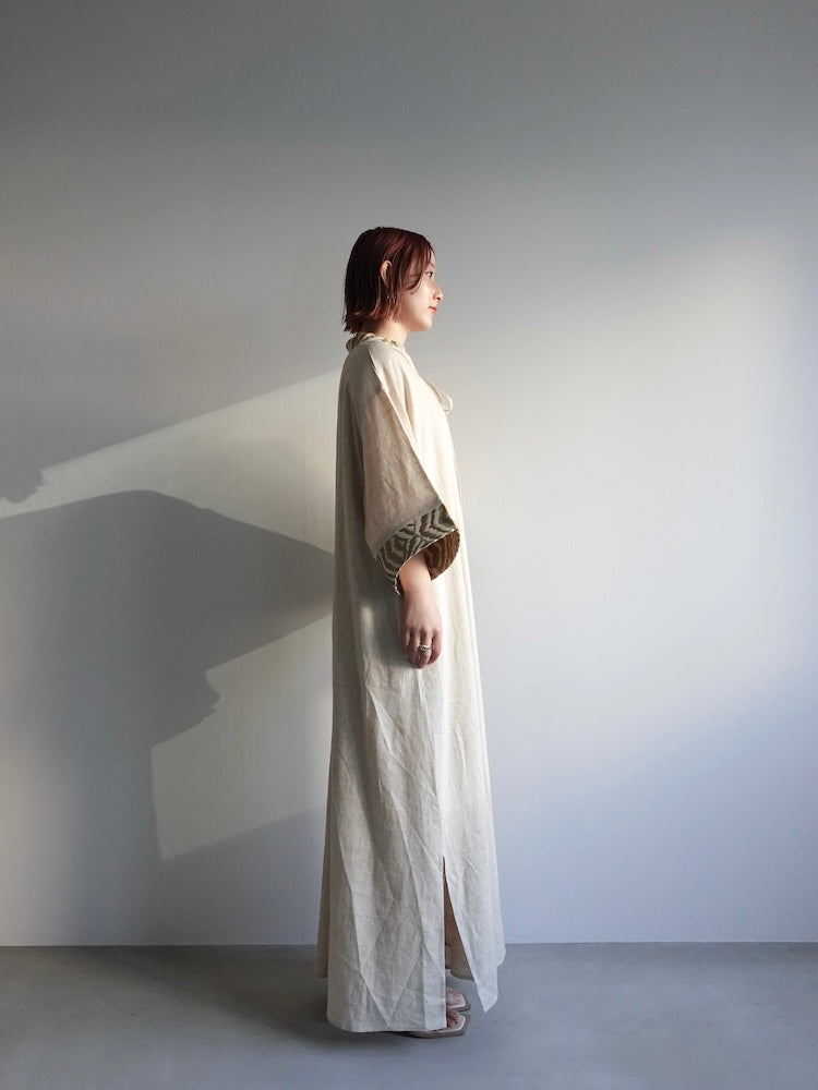 モデル身長：153cm / カラー：Beige