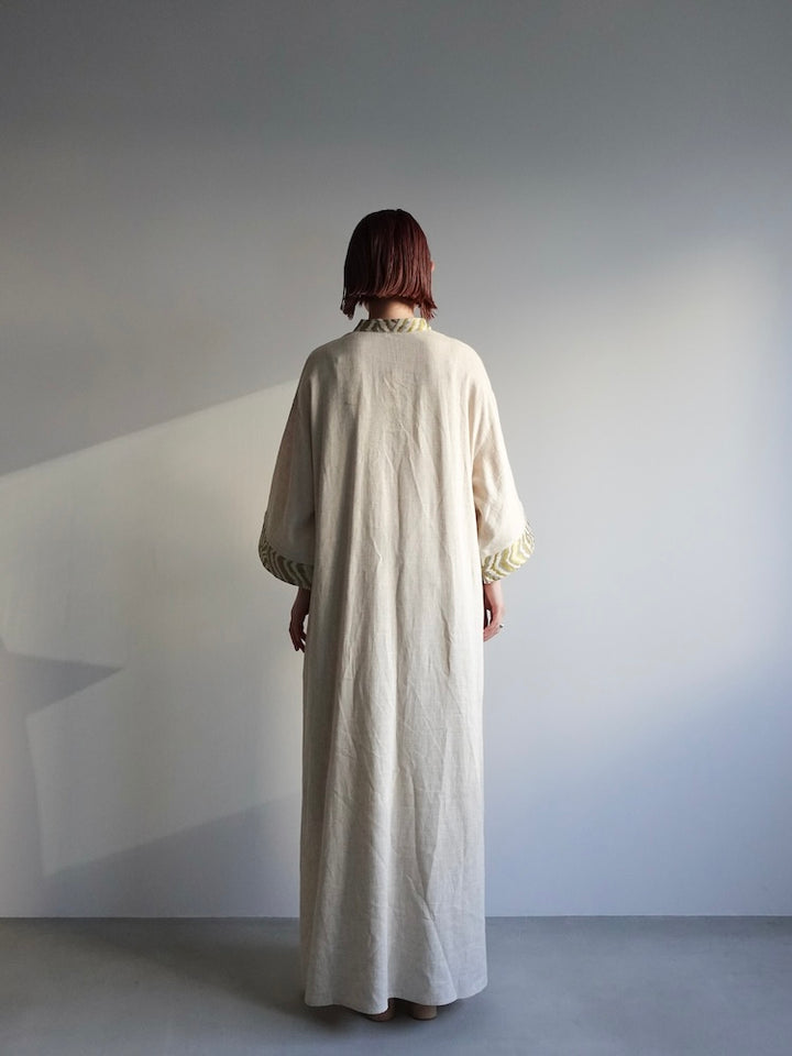 モデル身長：153cm / カラー：Beige