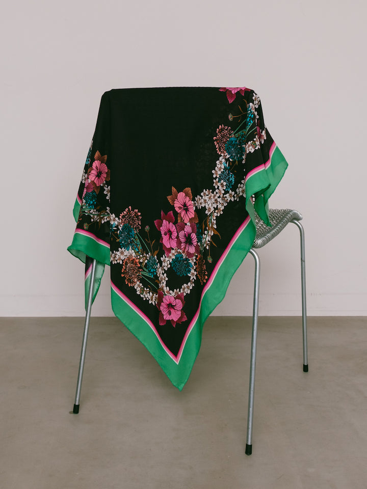 Vintage Scarf / Green Line