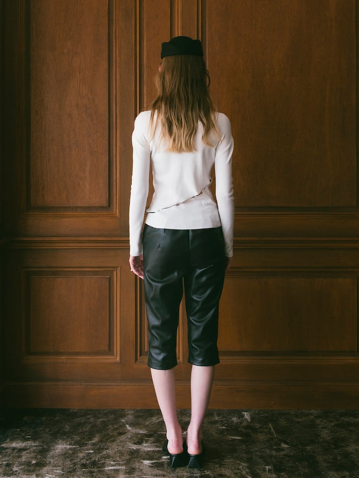 モデル身長：175cm / カラー：Black