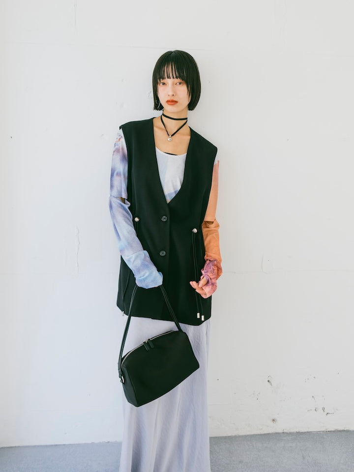 モデル身長：166cm / カラー：Black