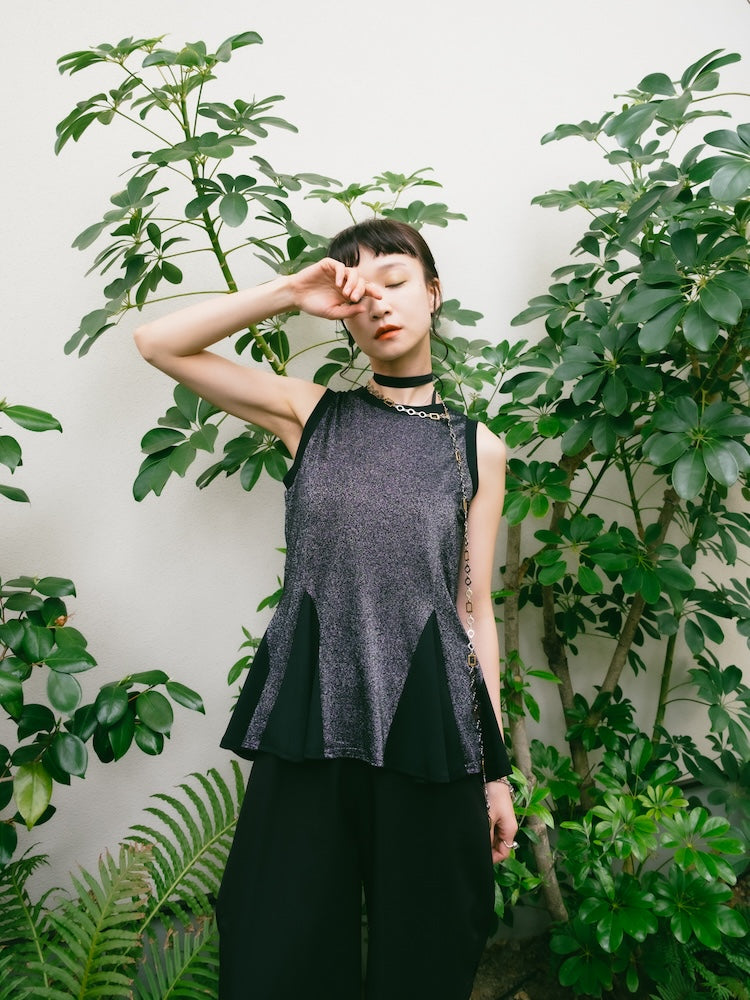 モデル身長：165cm / カラー：Black