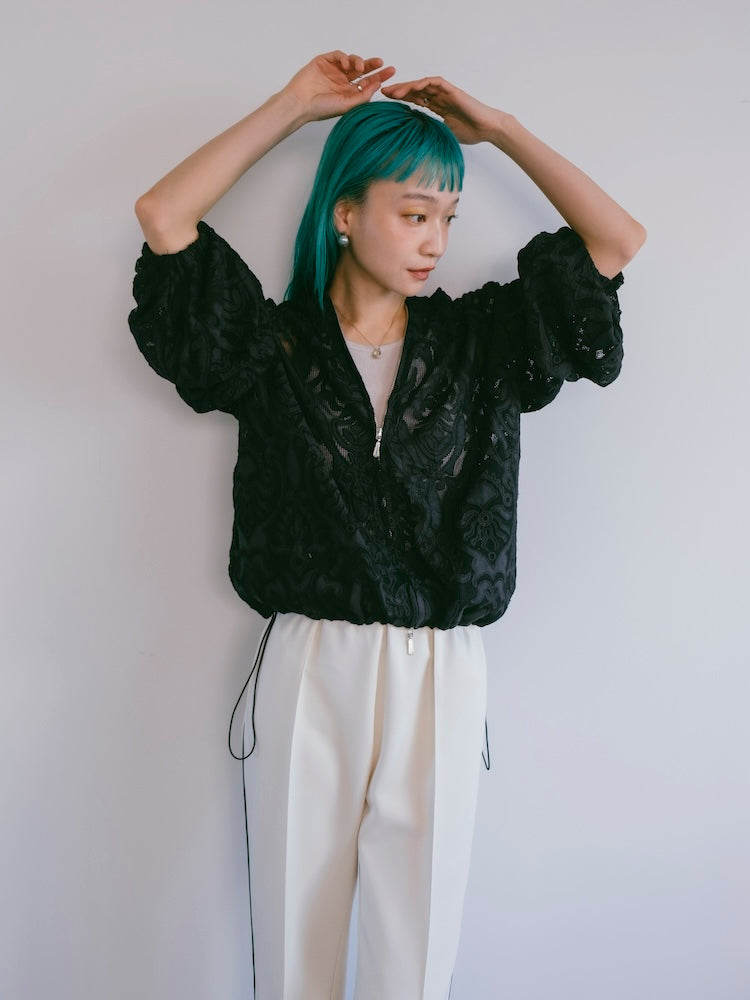 モデル身長：167cm / カラー：Black