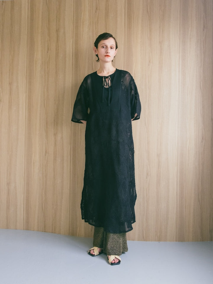 モデル身長：172cm / カラー：Black