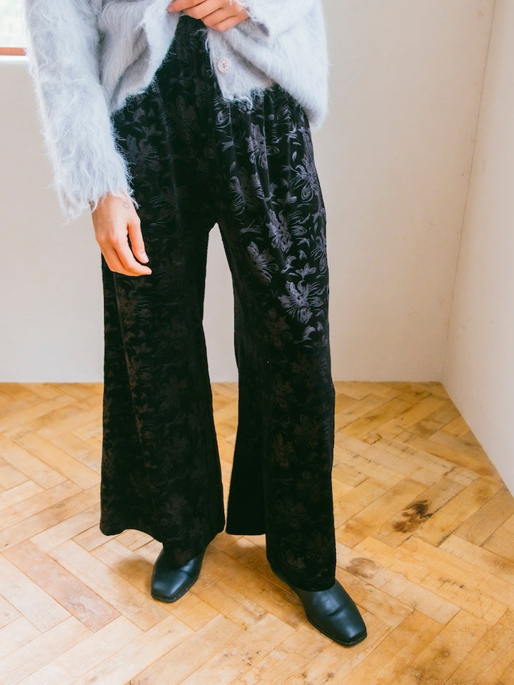 モデル身長：172cm / カラー：Black