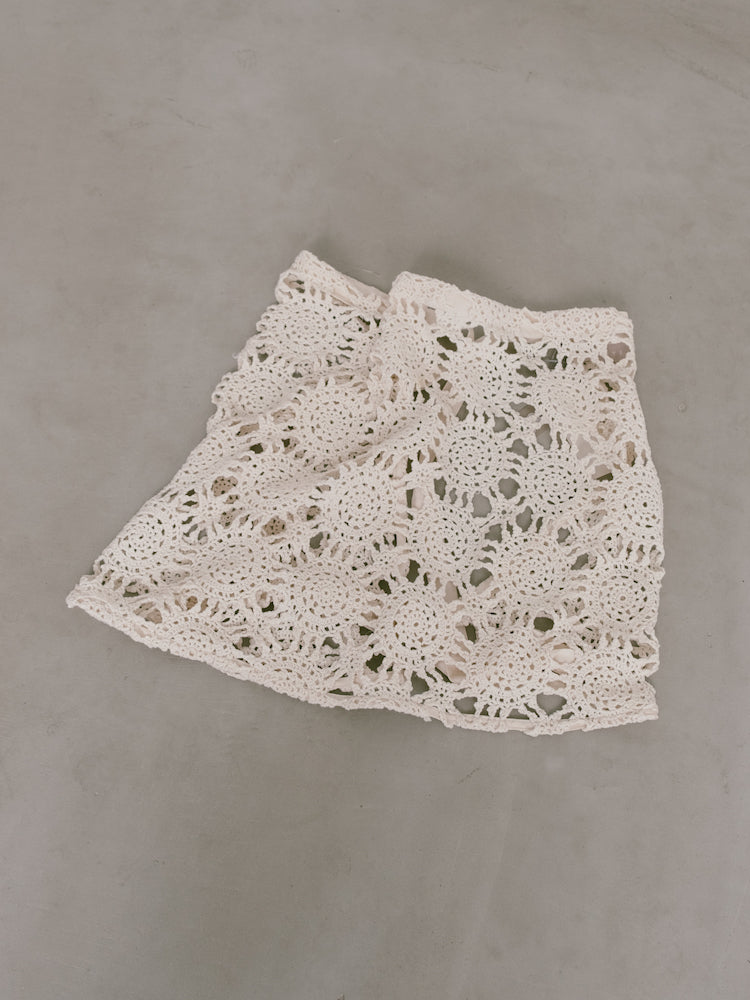 Upcycle Lace Apron / White1