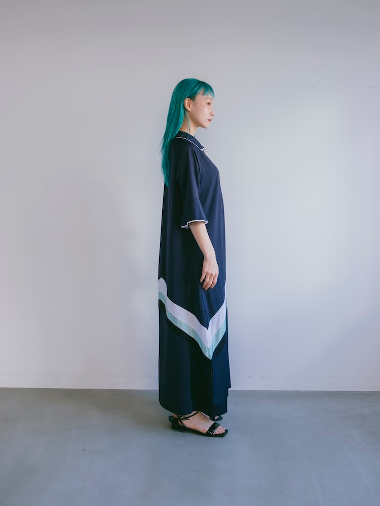 Chevron Half-Zip Dress｜V字型ハーフジップワンピース – MARTE