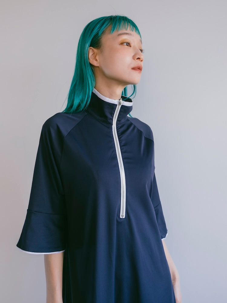 モデル身長：167cm / カラー：Navy