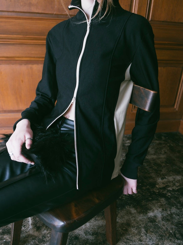 モデル身長：175cm / カラー：Black