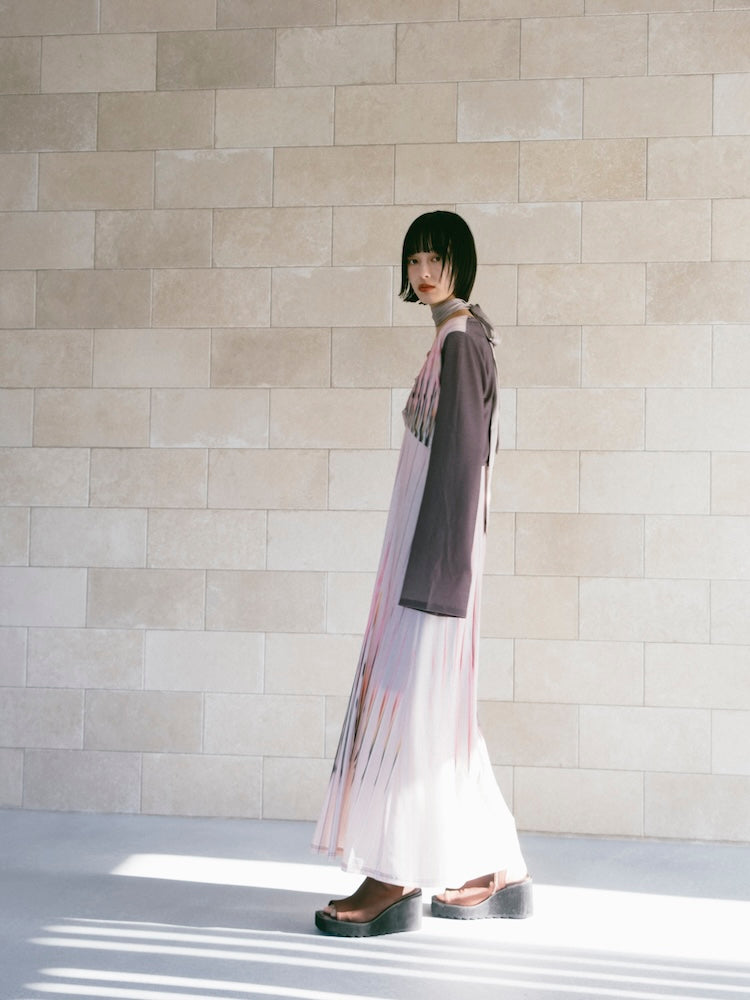 モデル身長：166cm / カラー：Beige