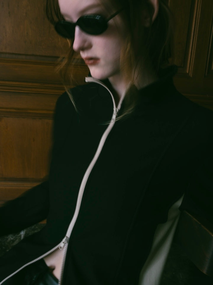 モデル身長：175cm / カラー：Black
