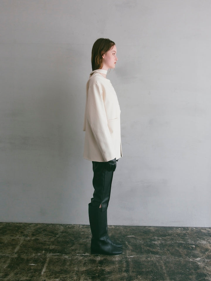 モデル身長：175cm / カラー：Ivory